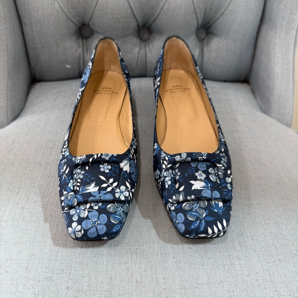 ANN MASHBURN Edenham Liberty Buckle Flat - Picture 2 of 8